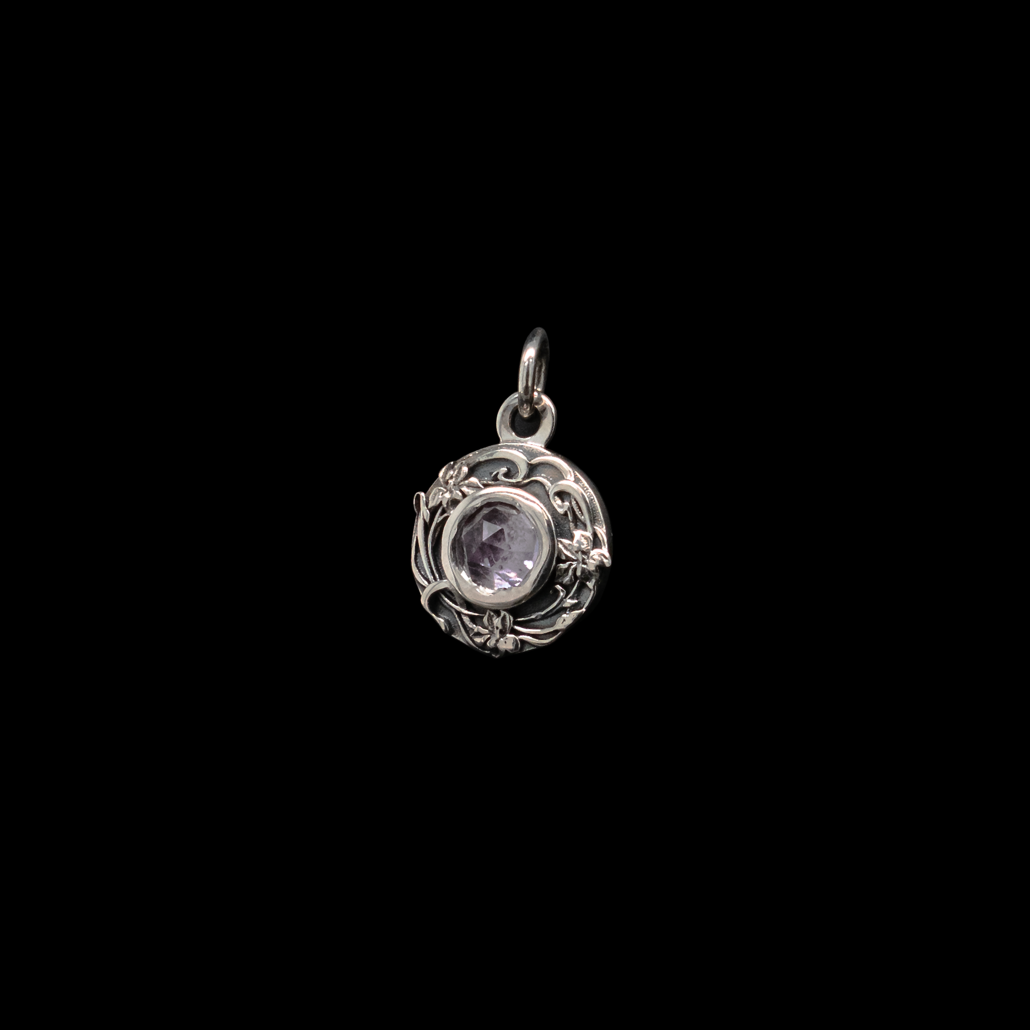 Lily Silver pendant