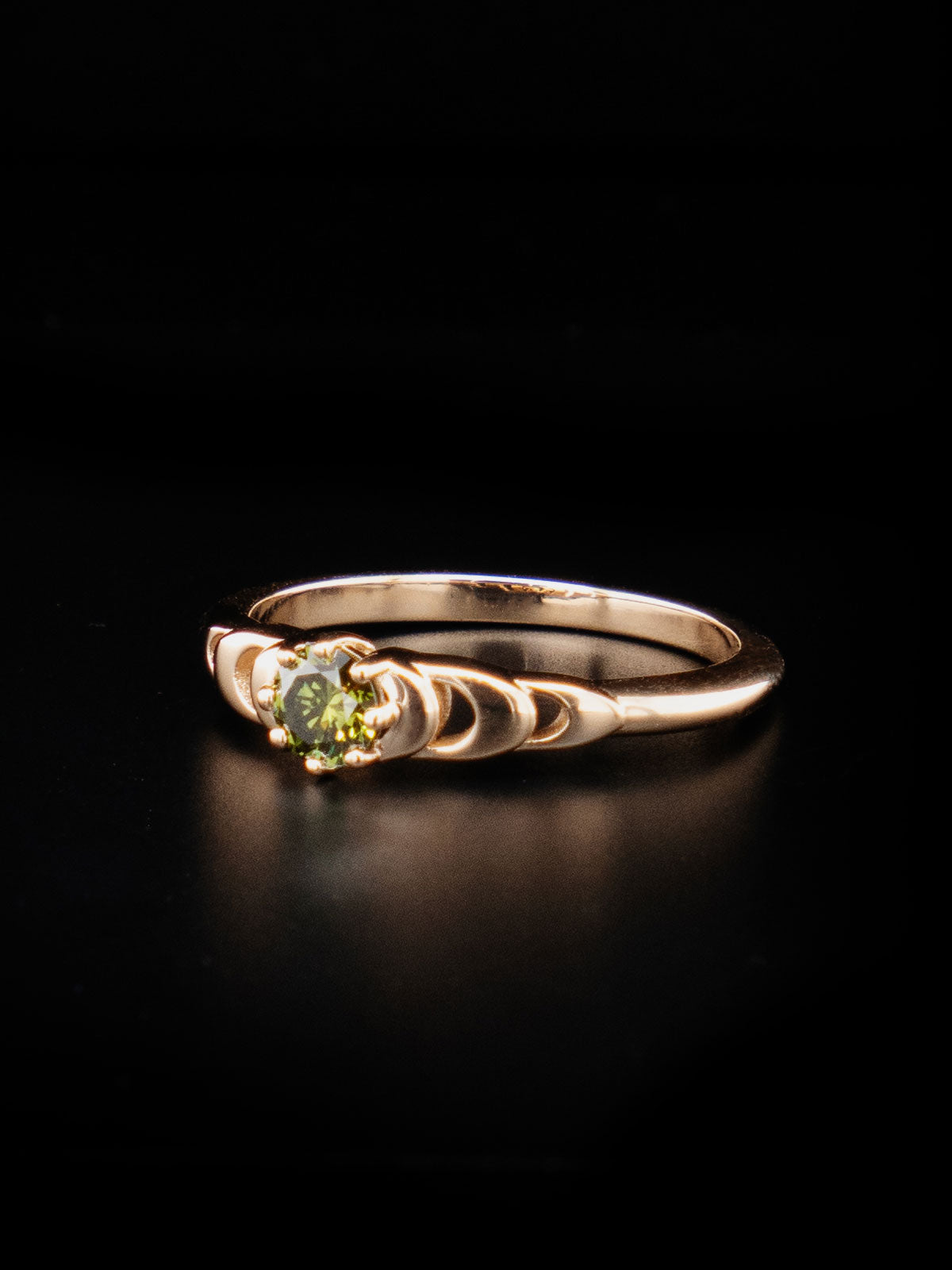 gold green diamond ring