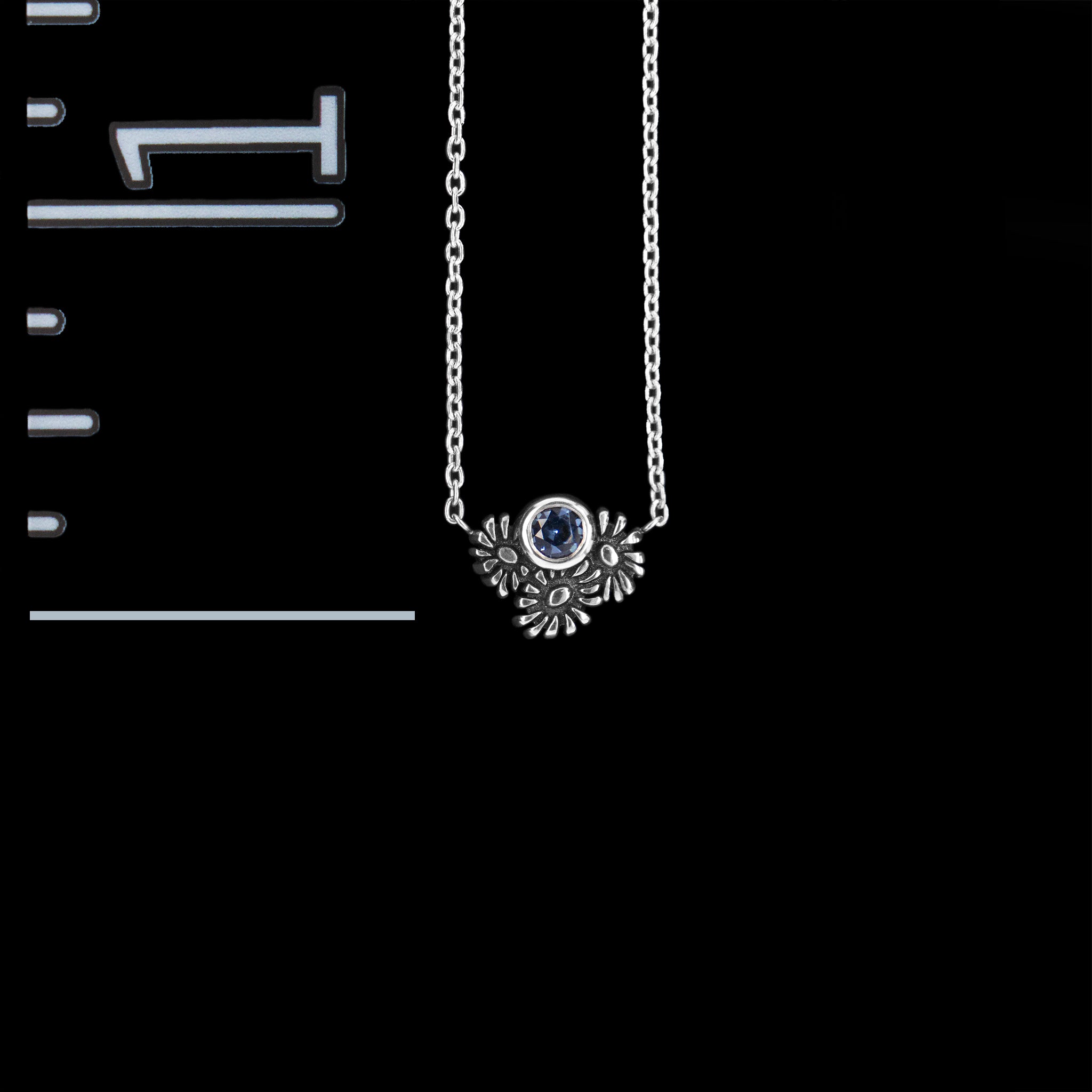 Daisy Necklace