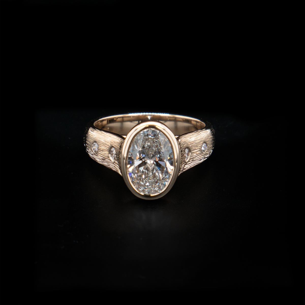 Glint Ring