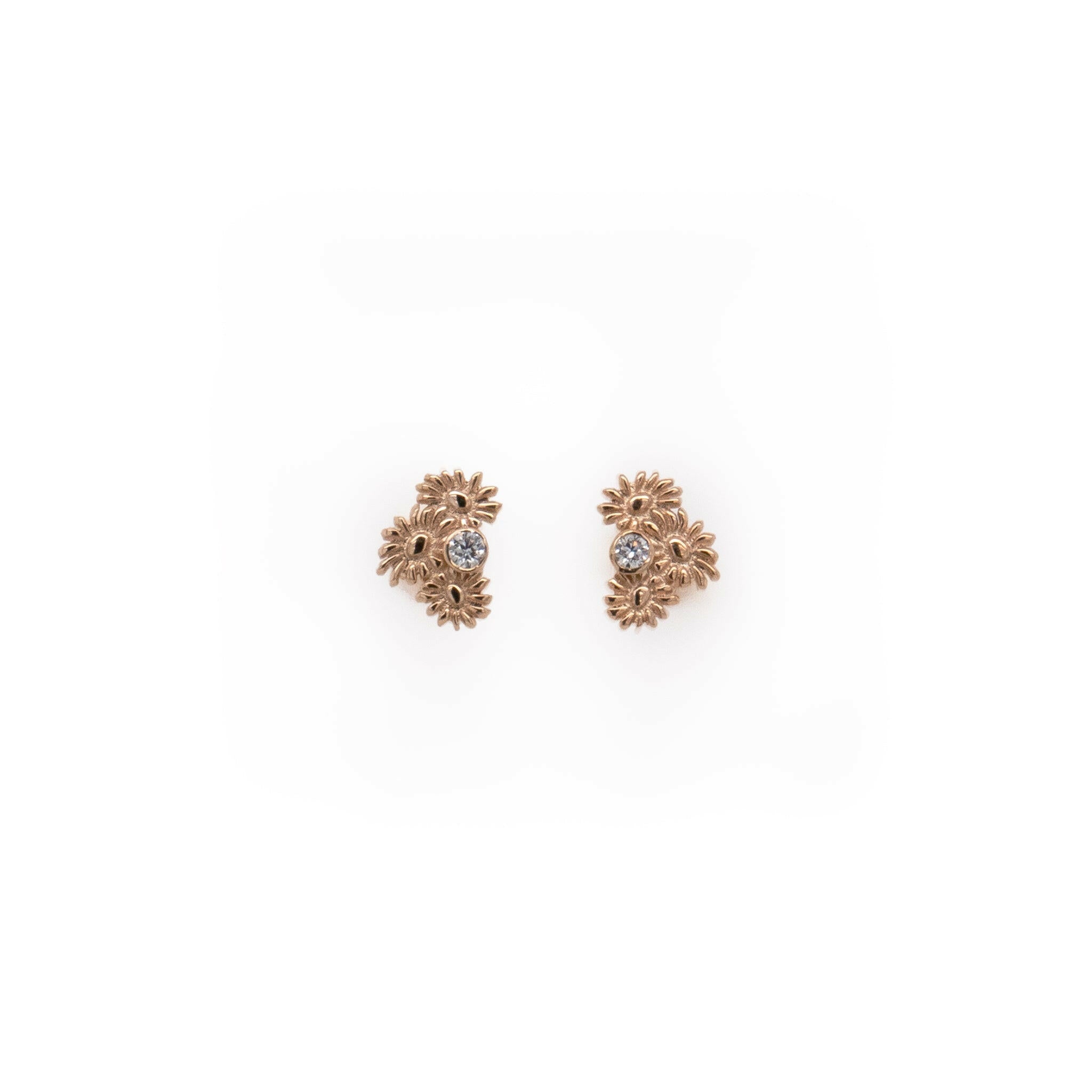 unique daisy earrings
